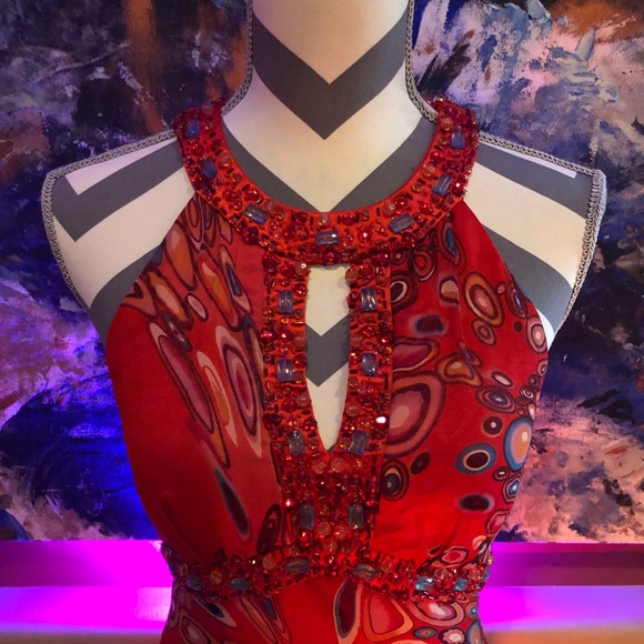 Dress - Picture 4 of 5